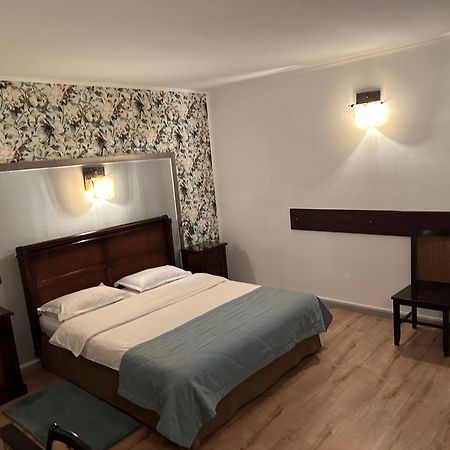 Pensiunea Casa Alba Ghimbav Exteriör bild