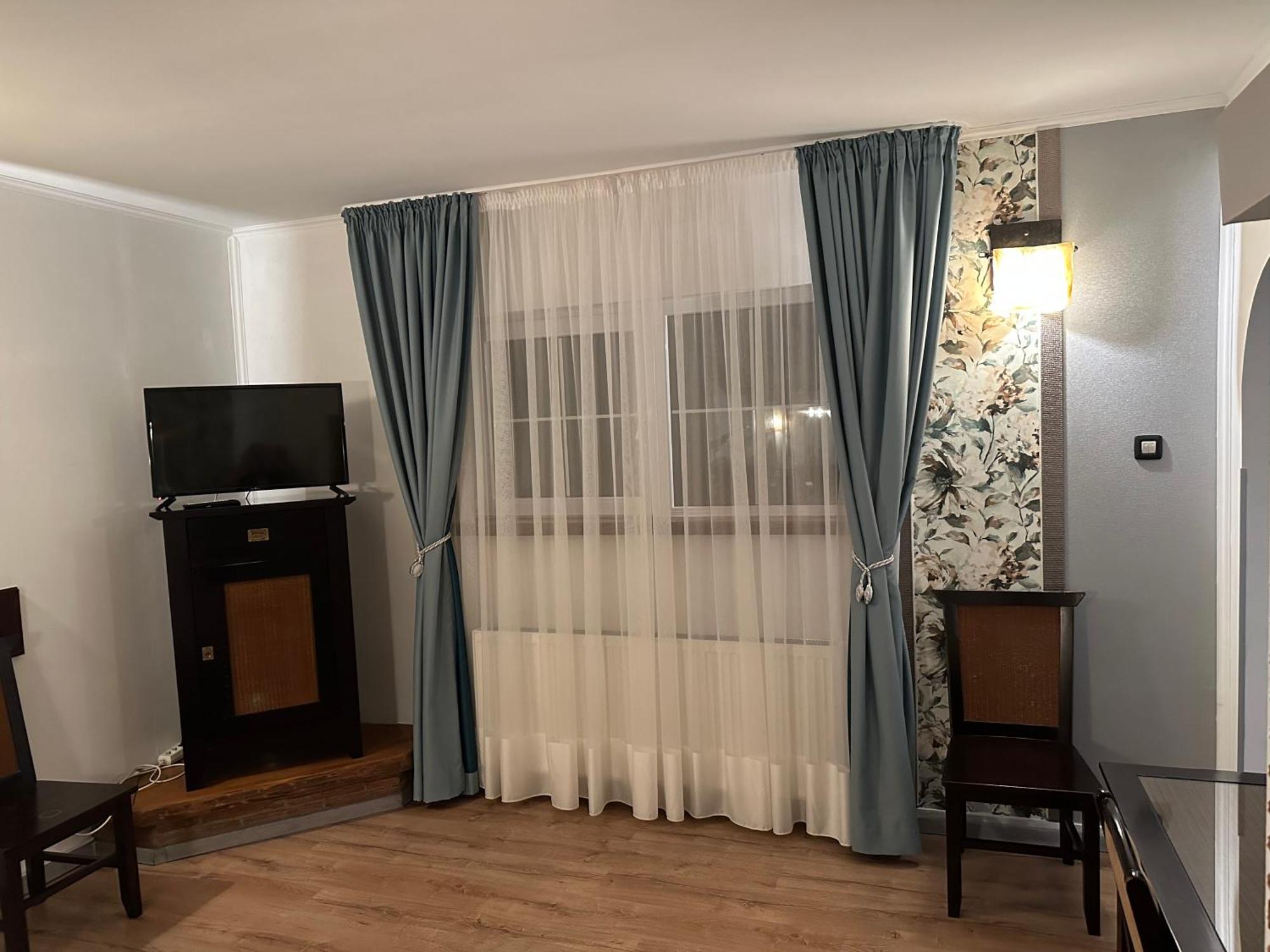 Pensiunea Casa Alba Ghimbav Exteriör bild