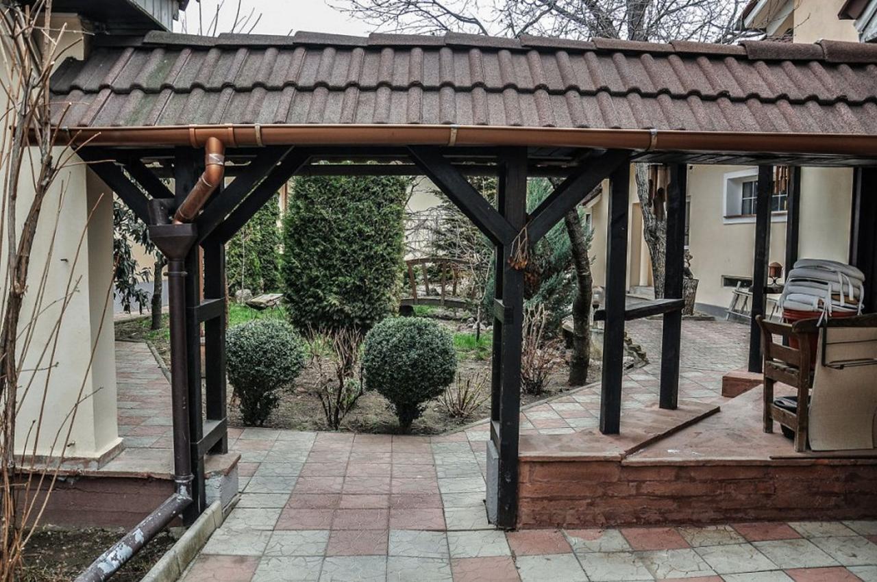 Pensiunea Casa Alba Ghimbav Exteriör bild